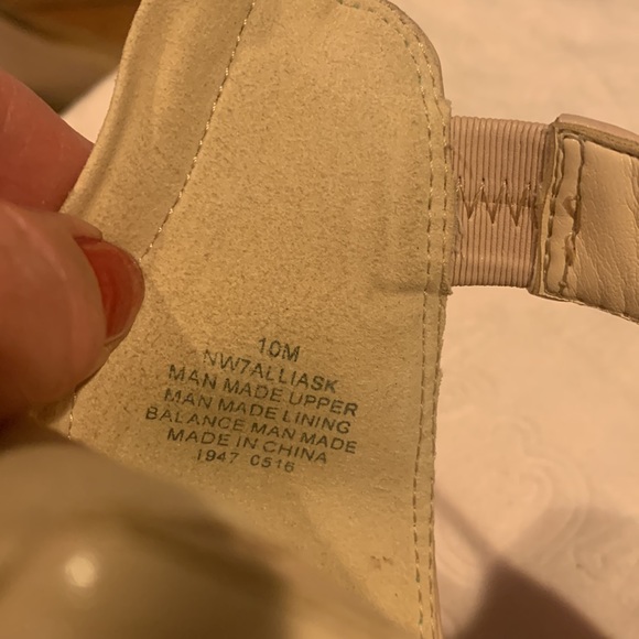 Nine West sandal - Picture 5 of 5